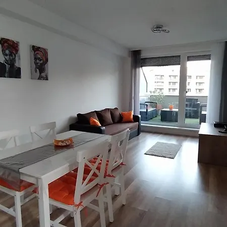 Dolce アパート *